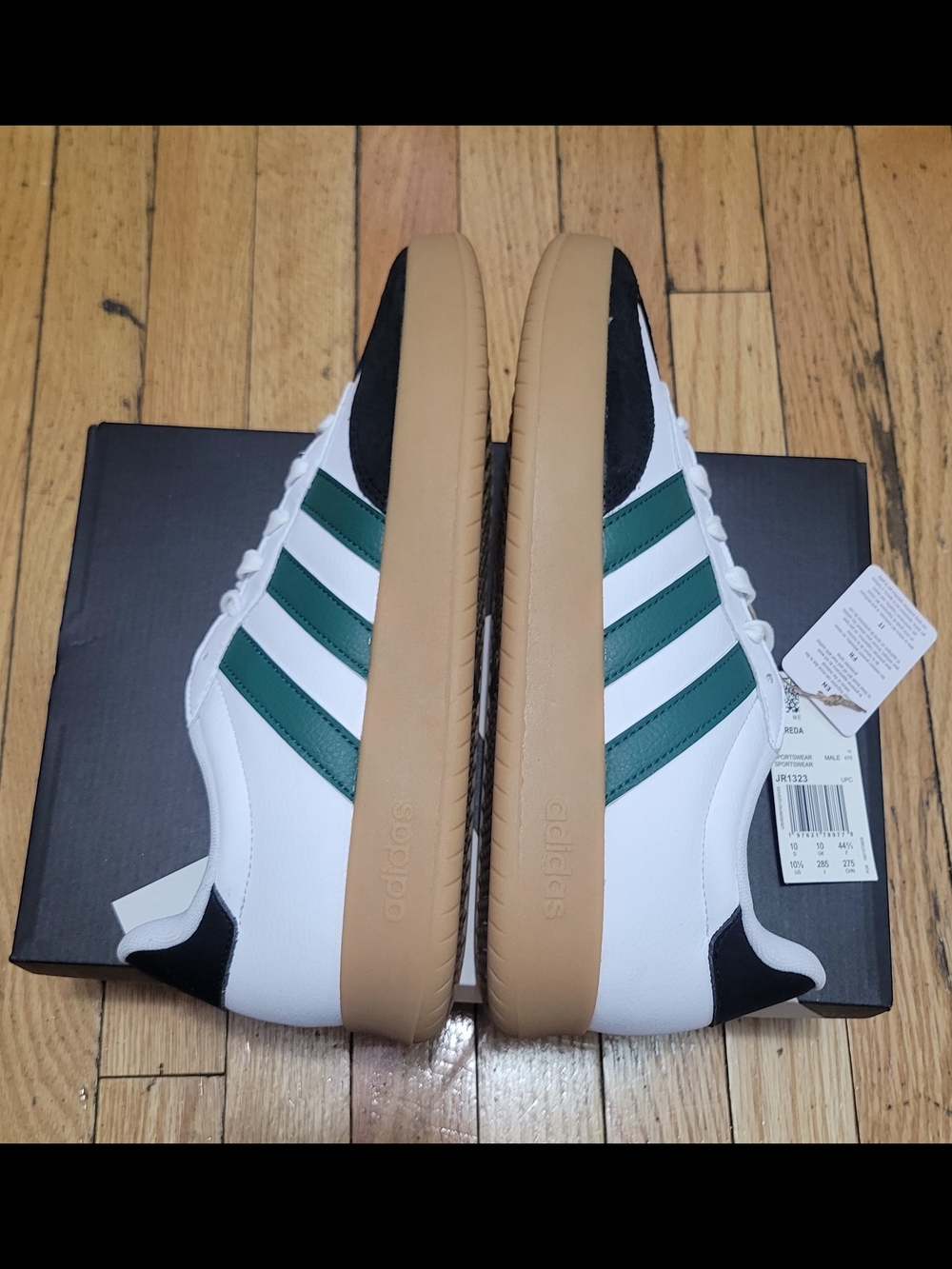 Adidas Men’s White & Green Classic Leather Sneakers - Picture 4 of 8